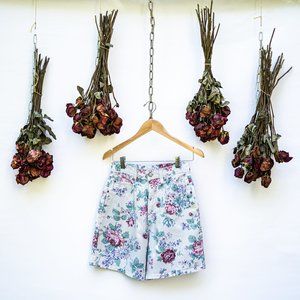 Vintage Partners Floral High Rise Shorts 90s Women